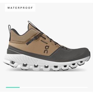 QC Cloud Hi Waterproof Activewear Shoe in Chai, Size 7.5, new in box